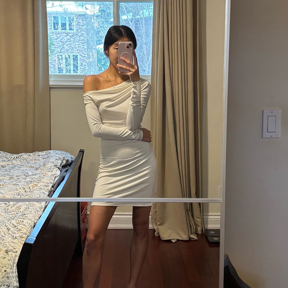 SOLD Abercrombie Elegant Cream Off-Shoulder Dress